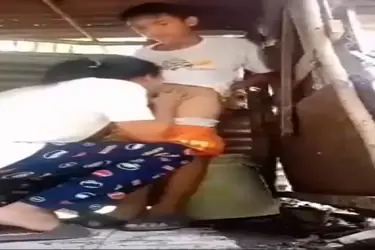 Bokep Indo Cewek Sange Sepongin Kontol Adik